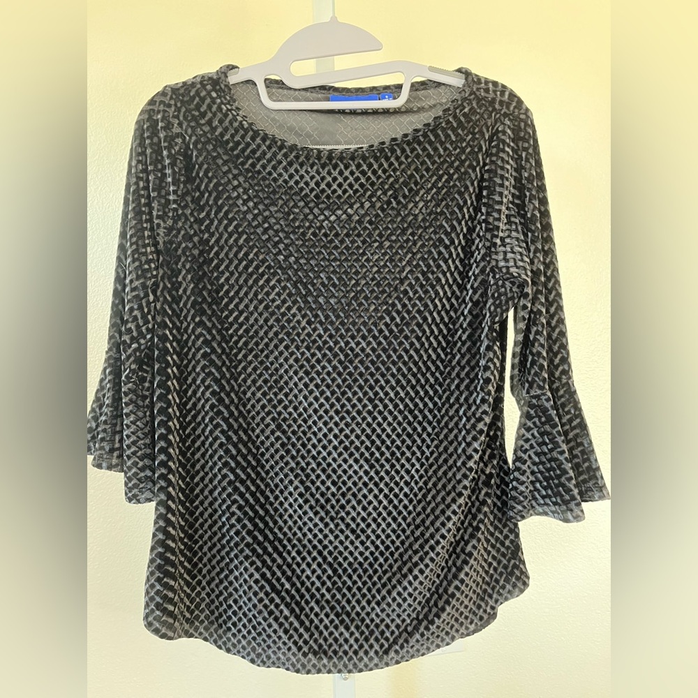 Apt. 9 Black and Gray Textured Blouse
